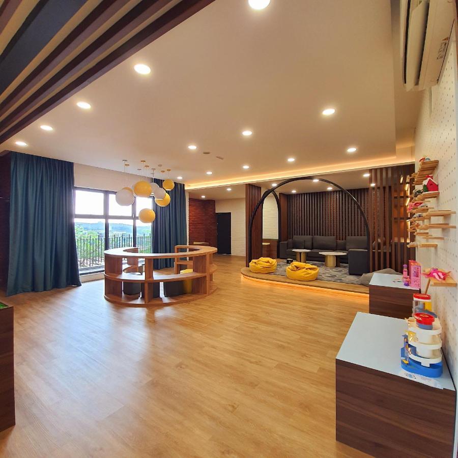 The Glass Homestay ปุตราจายา ภายนอก รูปภาพ